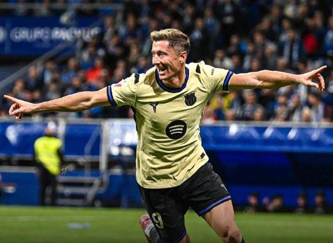 星辉登录：3-1！11亿欧巴萨3连胜紧追皇马：弗里克50胜历史第3 40岁传奇亮相